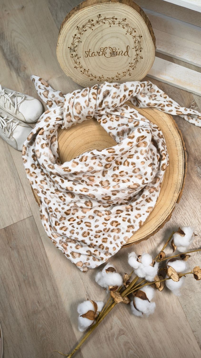 Mom XXL Dreiecks-Halstuch - Musselin Leo weiß 