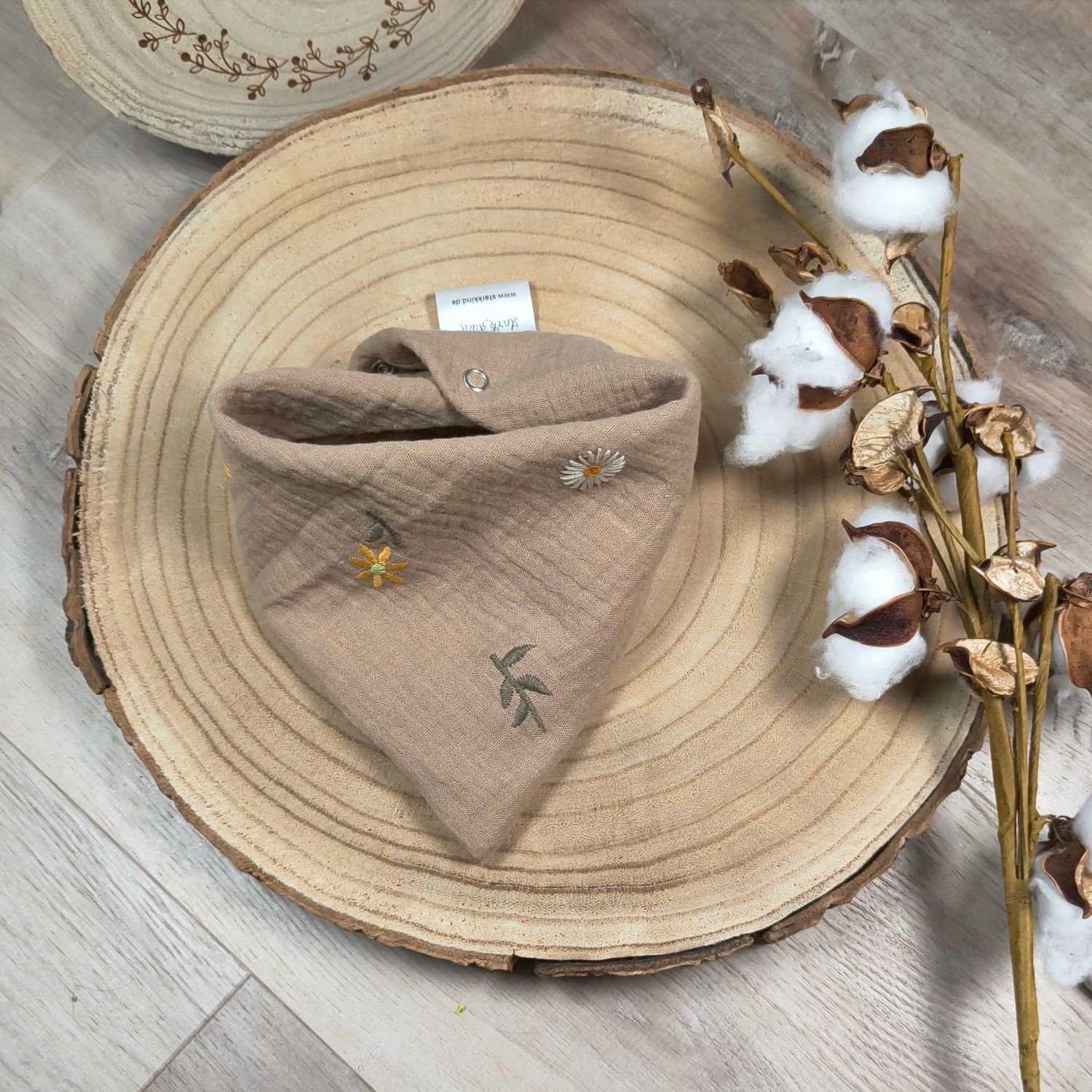 Halstuch mit Druckknöpfen - Musselin - Sonnenblumen Dunkelbeige gestickt 