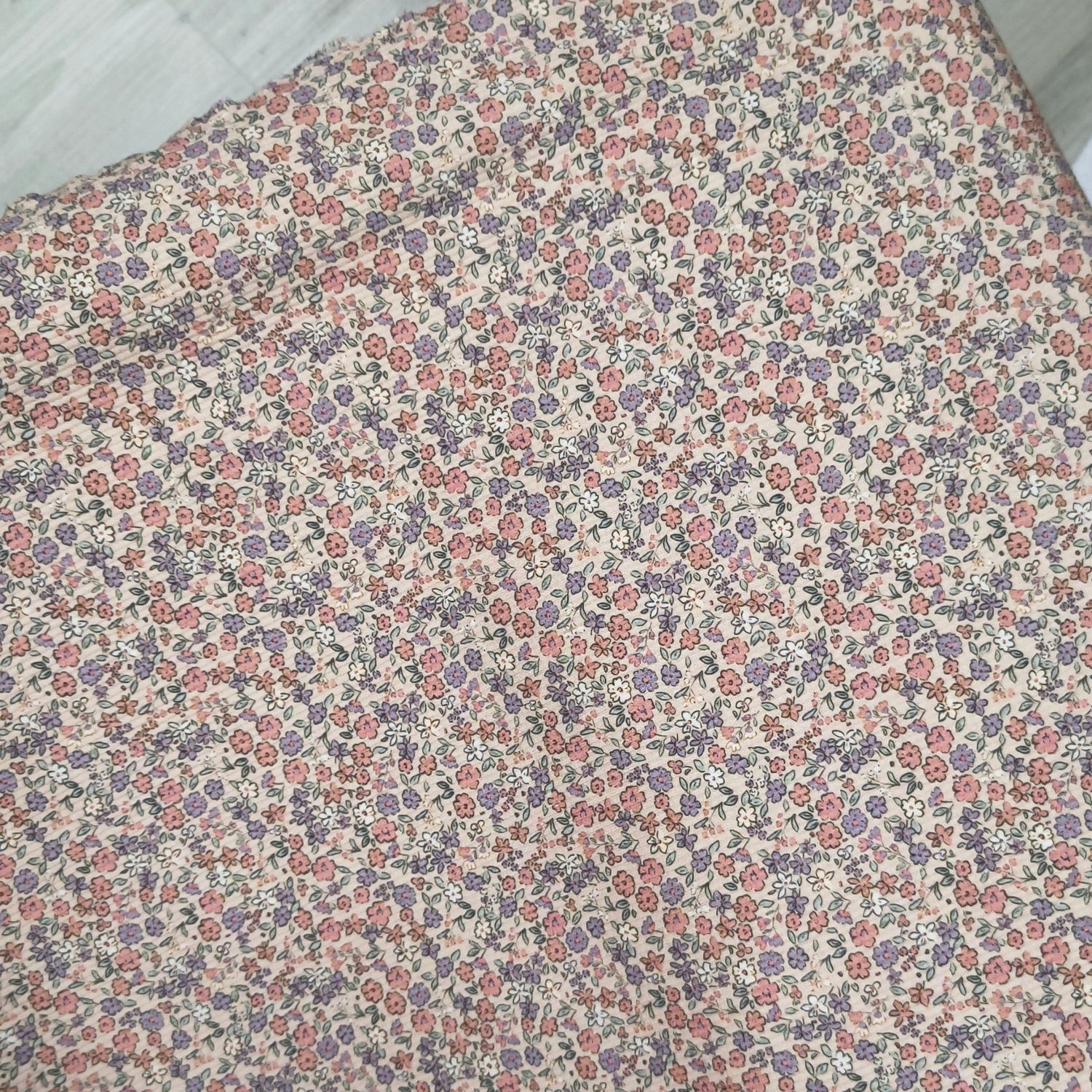 T-Shirt Rib Jersey - Buschblüten auf Nude Rosa 