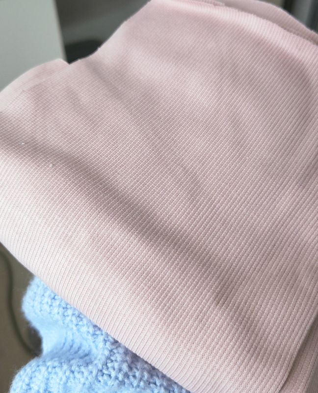 (Sofortkauf) Pullover mit Volant - Rib Helles Flieder / Rosa - Gr. 86/92