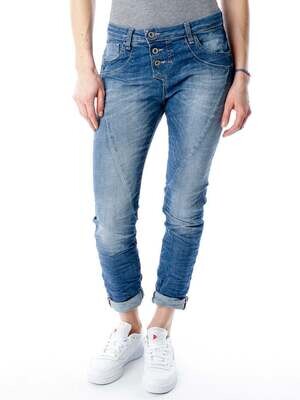 P78a baggy jeans