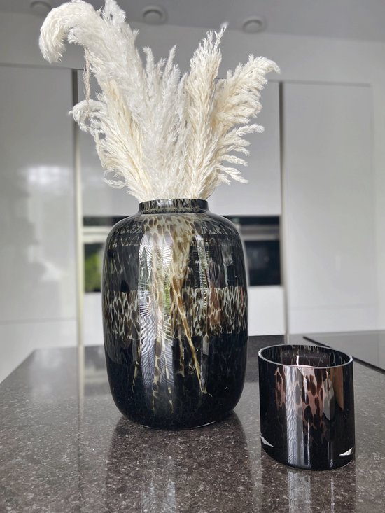 Kara M grey cheetah Ø25 x H35 cm Vase the World