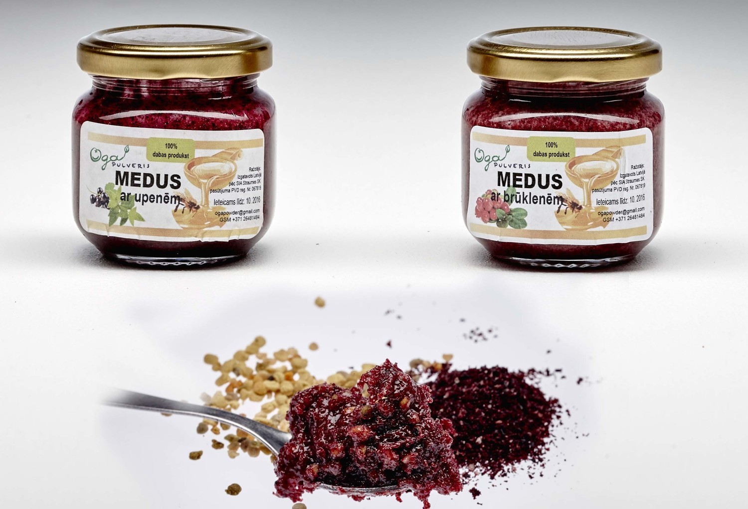 Medus ar ogu pulveri - Honey mix berry powder