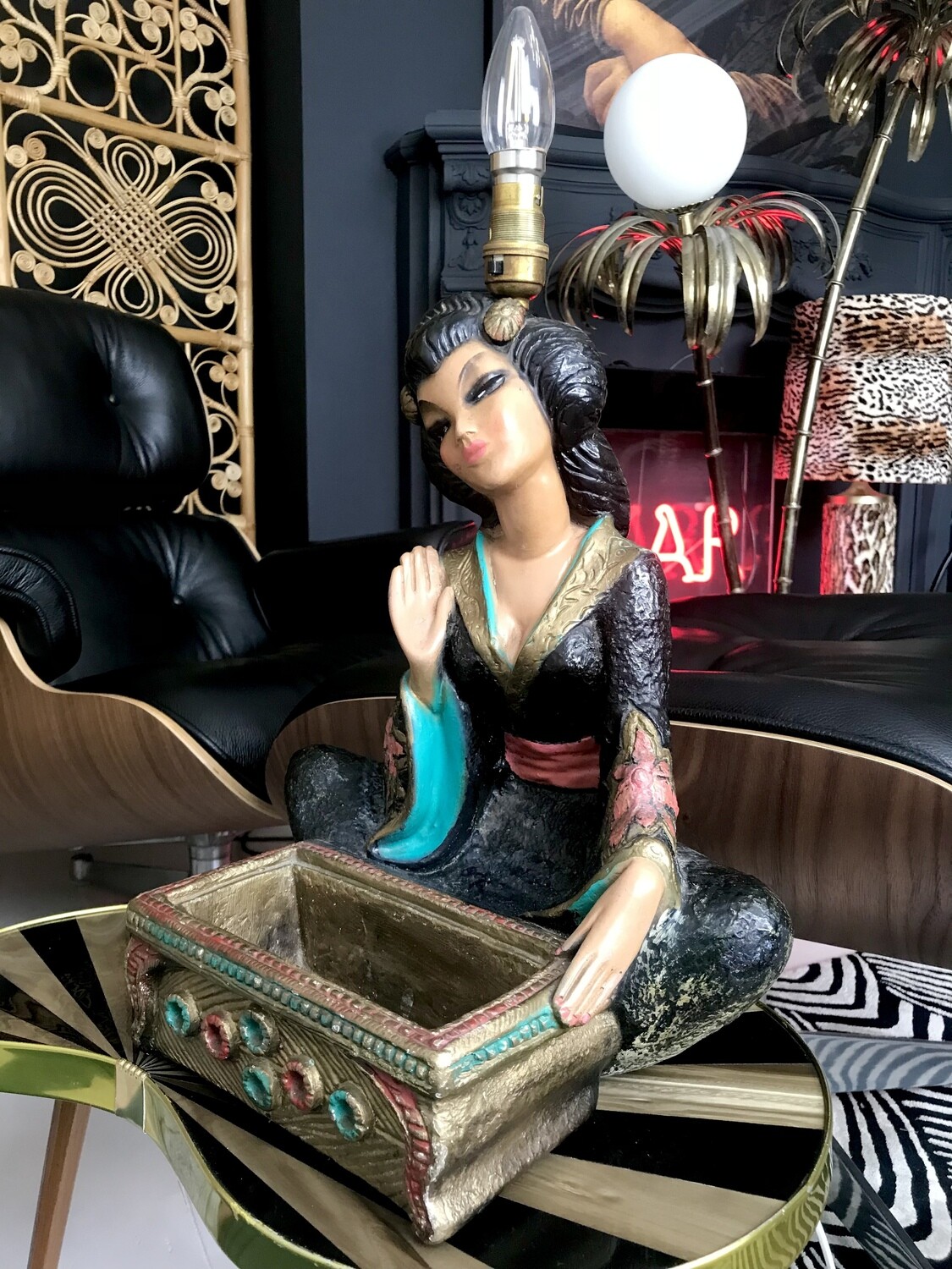 Mid Century 1950’s Side Eye Geisha Girl Tretchikoff Era Chalkware ?