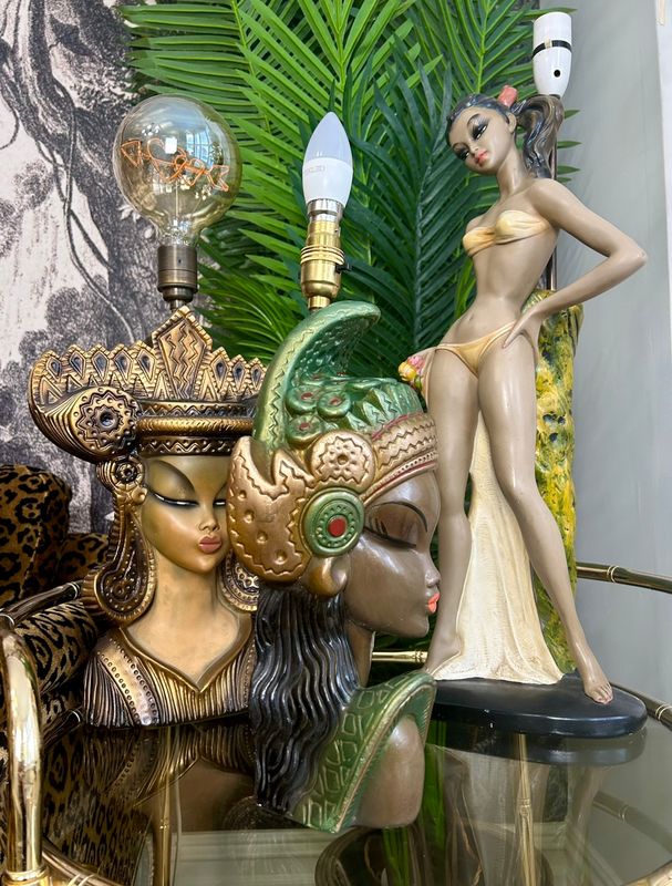 Mid Century 1960’s Tretchikoff Era Chalkware Rare Dark Skinned Balinese Goddess Lamp 15”