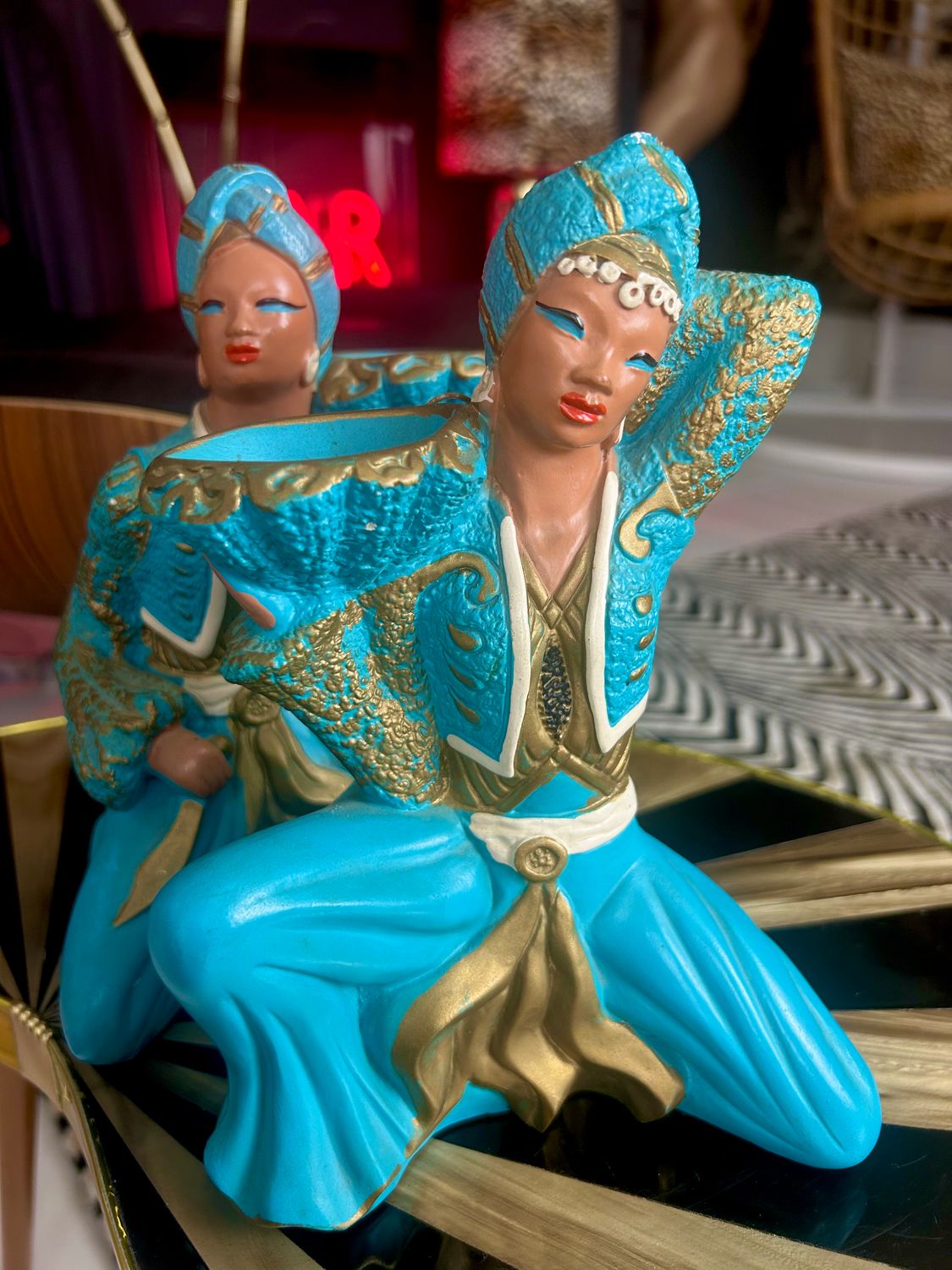 Mid Century American Art Co 1955 Arabian Nights Turquoise Chalkware Couple 8.5”