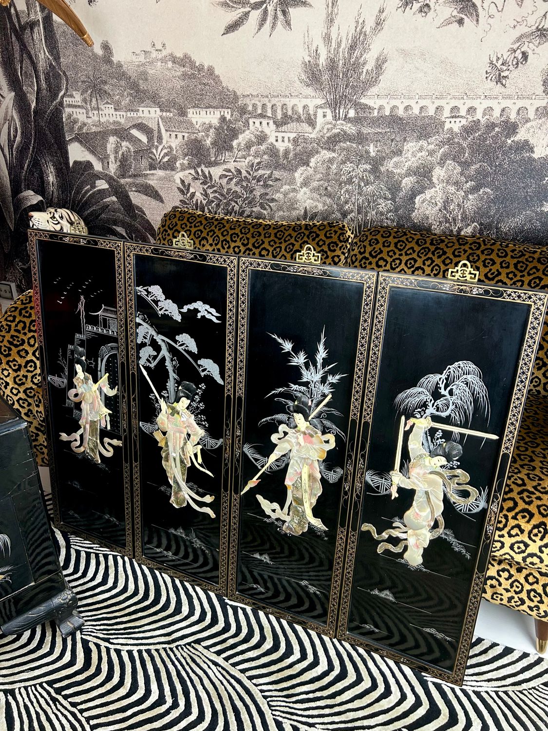 Set 4 1950’s Chinese Chinoiserie Carved Geisha Girls Black Lacquer Mother Of Pearl Wall Panels
