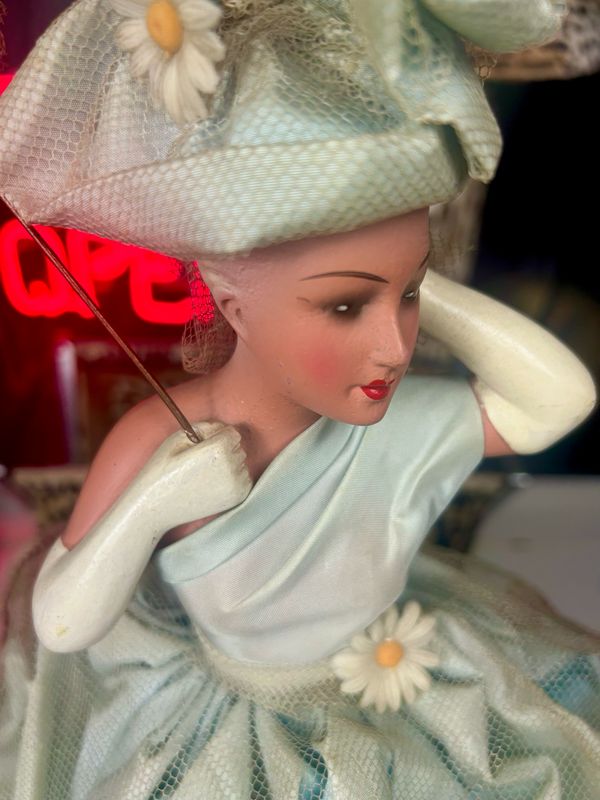 1940’s LANA Boudoir Dreams Heavyweight Plaster Pin Up Half Doll Lamp Base Parasol Figure 16”
