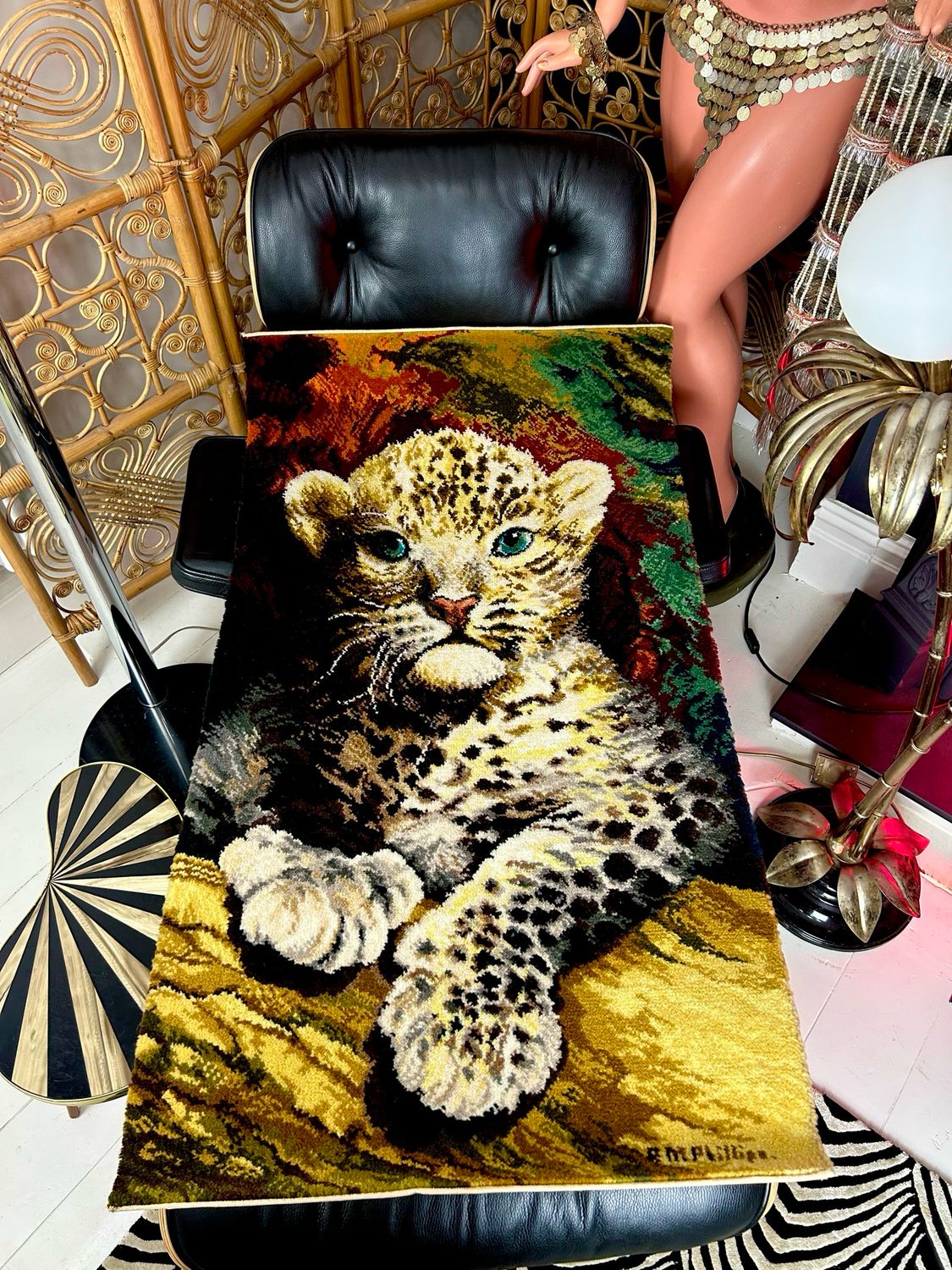 1970’s Super Cute Cheetah Cub Axminster Picture Rug/Wall Hanging Wild Decor 27”x51 1970’s Super Cute Cheetah Cub Axminster Picture Rug/Wall Hanging Wild Decor 27”x51