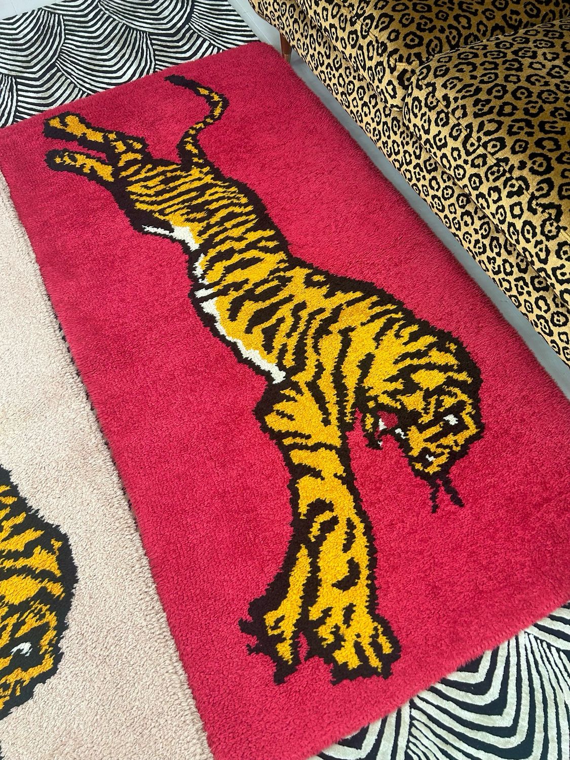 1960’s Iconic Leaping Tiger Extra Large Handmade Wool Tufted Rug Hot Pink 1960’s Iconic Leaping Tiger Extra Large Handmade Wool Tufted Rug Hot Pink