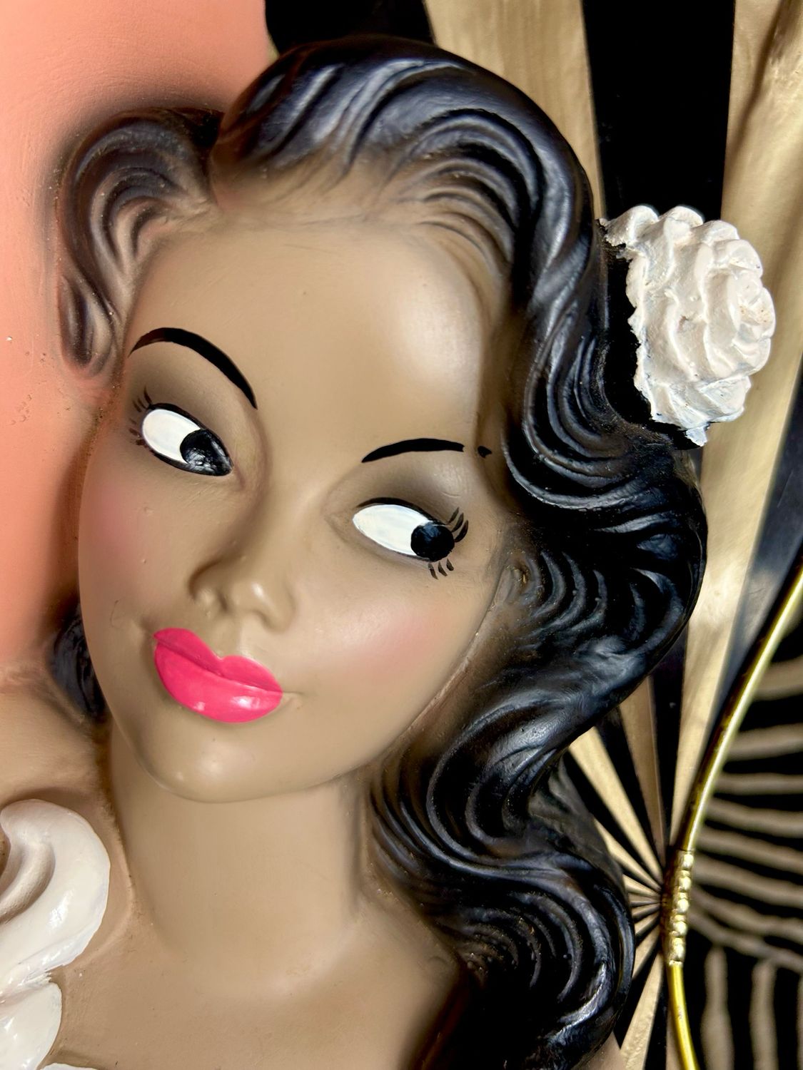 Mid Century Rare Sassy Side Eye Polynesian Chalkware Wall Mask Reg No 11643717 10.5” Mid Century Rare Sassy Side Eye Polynesian Chalkware Wall Mask Reg No 11643717 10.5”