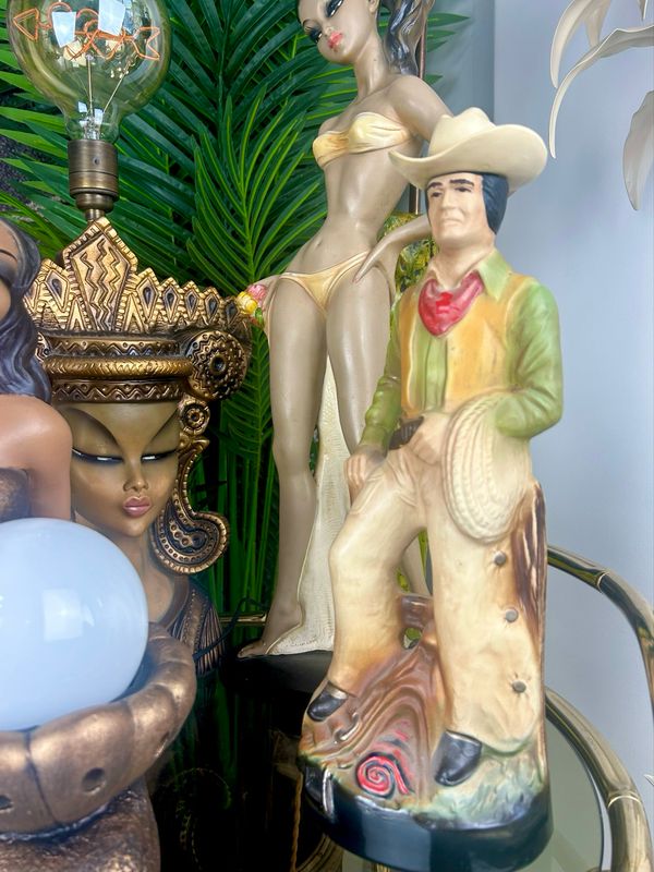 Vintage 1980’s Jim Beam Ceramic Cowboy Bourbon Whiskey Bottle Decanter Barware 15”