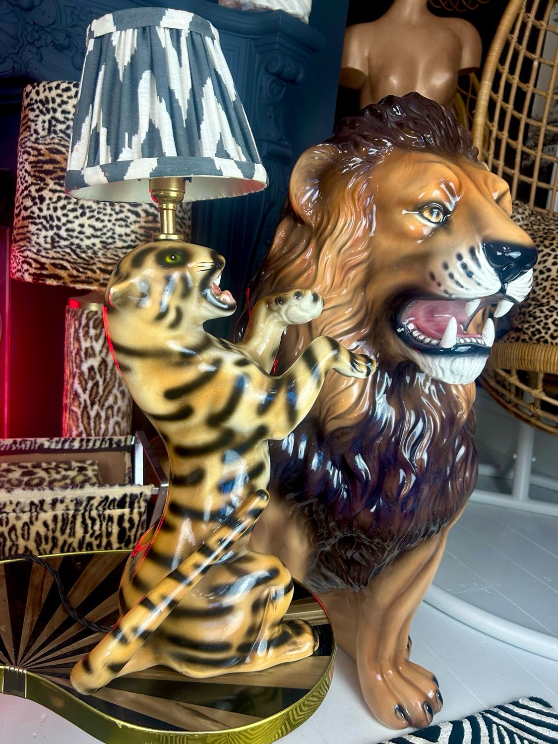 Mid Century Hollywood Regency Fighting Wild Feline Large Reworked Ceramic Table Lamp 21” Mid Century Hollywood Regency Fighting Wild Feline Large Reworked Ceramic Table Lamp 21”