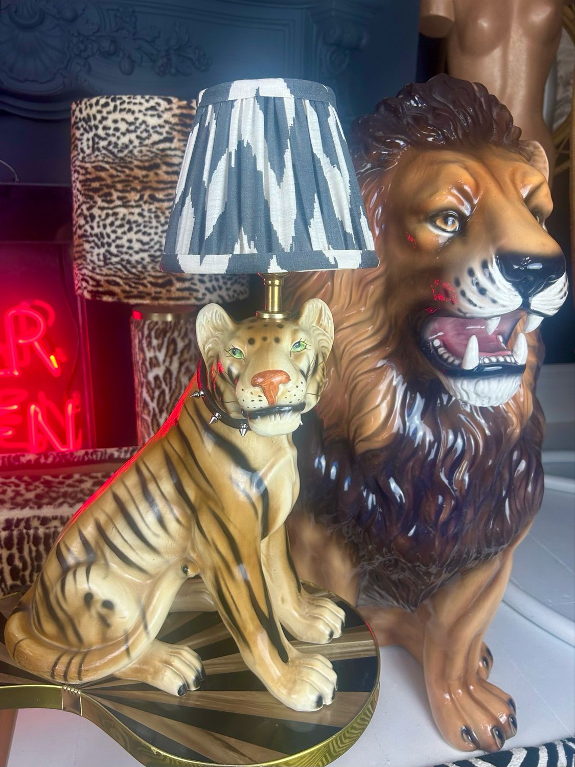 Mid Century Hollywood Regency Studded Spike Collar LARGE Scale Seated Tiger Reworked Ceramic Table Lamp 20” Mid Century Hollywood Regency Studded Spike Collar LARGE Scale Seated Tiger Reworked Ceramic Table Lamp 20”
