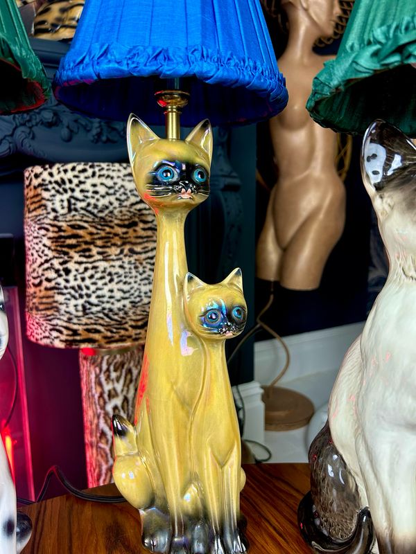 1950’s Jema Holland Golden Iridescent Double Siamese Kitty Turquoise Blue Frilled Silk Lampshade Table Lamp 21”