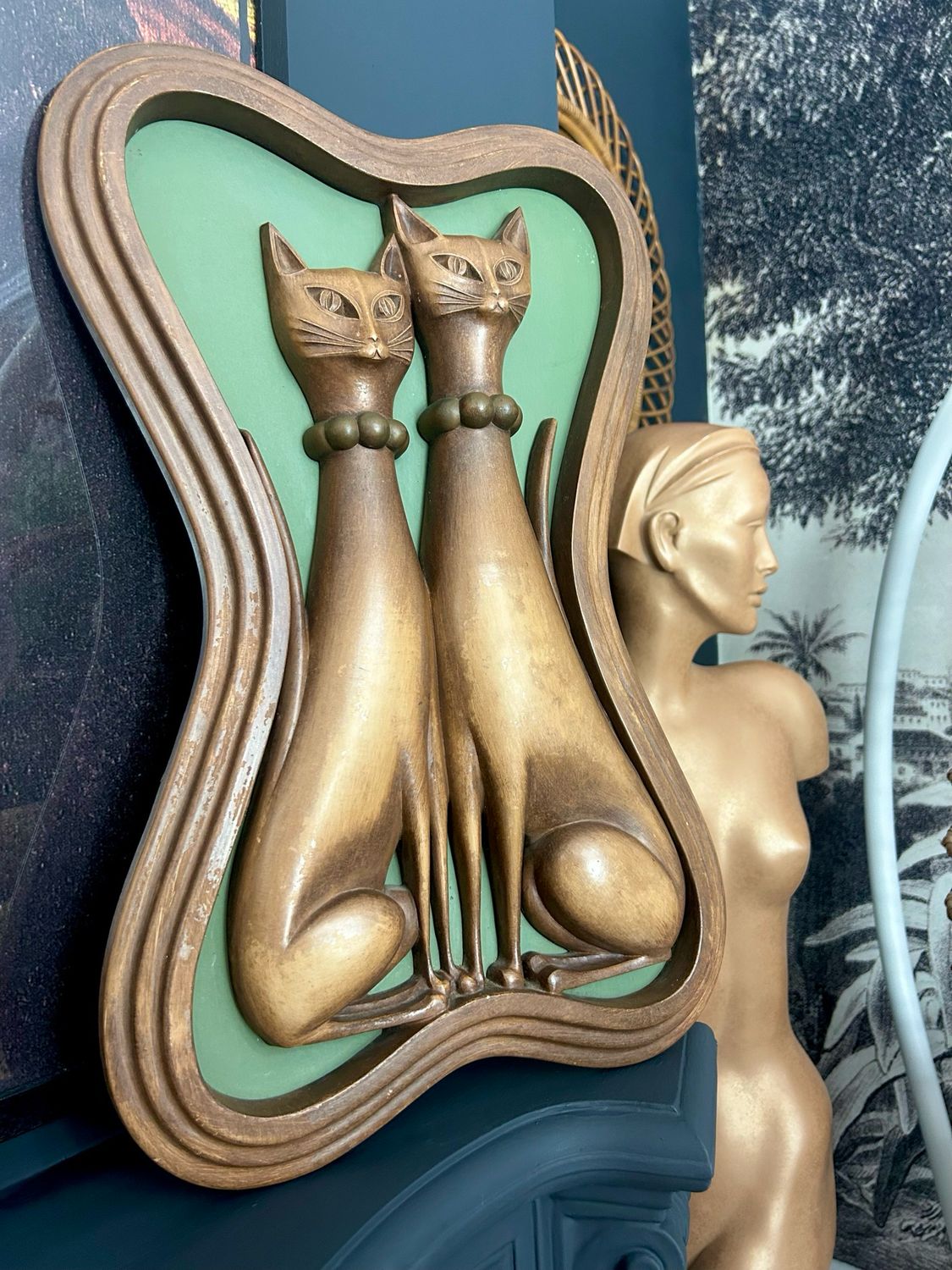 Mid Century Atomic 1963 Syroco USA Siamese Cats Resin 3D Wall Plaque 22”x14”