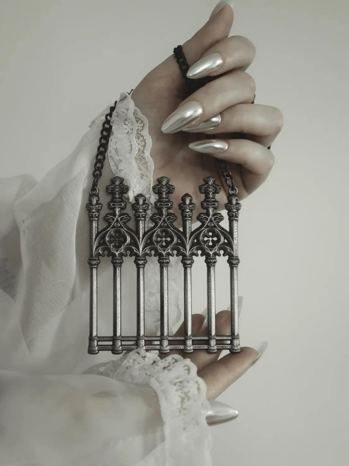 Collar Cemetery Walks The Pretty Cult