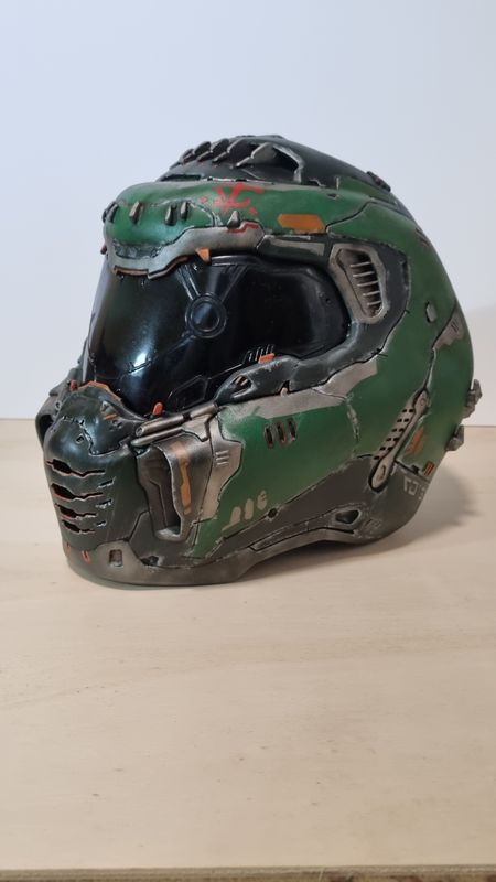 Doom Slayer Čelada