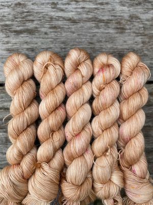 500g TRALLAFITTI Flaum, Merino/Kid Mohair Single Garn, 400m/100g