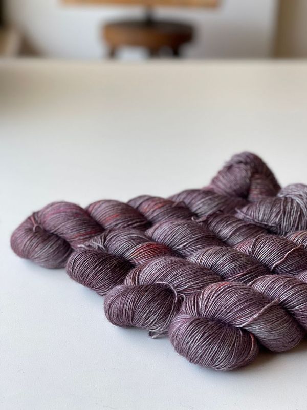 400g Trallafitti mit Seide, Single Garn, 400/100g 400g Trallafitti mit Seide, Single Garn, 400/100g