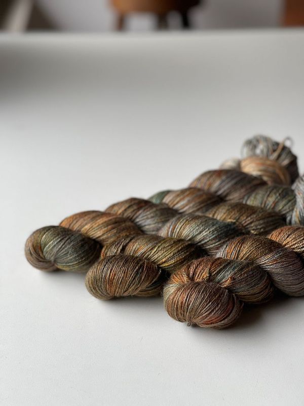 300g BlauGesicht vielseidig, 400m/100g 300g BlauGesicht vielseidig, 400m/100g