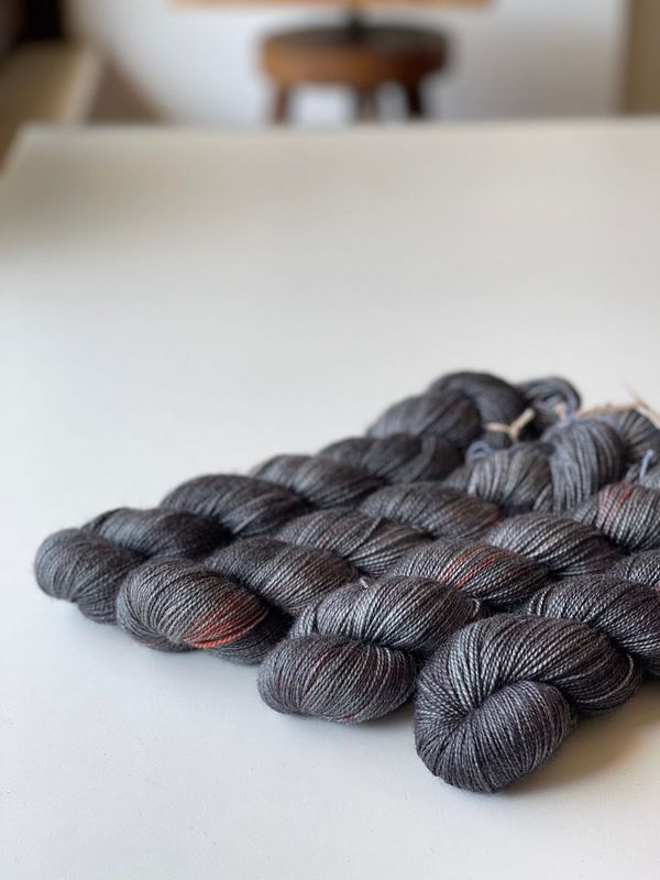 400g Seidiges Merino High Twist, 365m/100g 400g Seidiges Merino High Twist, 365m/100g