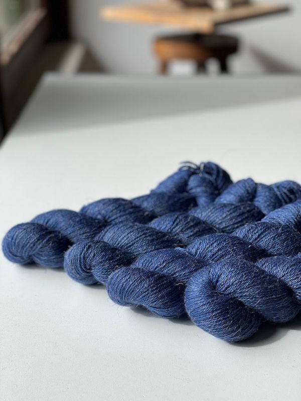 NEUES GARN: 400g Liebelein, 233m/100g NEUES GARN: 400g Liebelein, 233m/100g