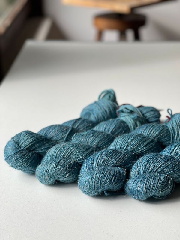 NEUES GARN: 400g Liebelein, 233m/100g NEUES GARN: 400g Liebelein, 233m/100g