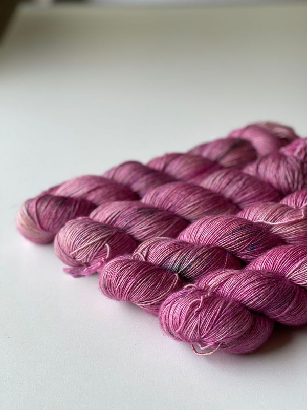 400g Trallafitti mit Seide, Single Garn, 400/100g 400g Trallafitti mit Seide, Single Garn, 400/100g