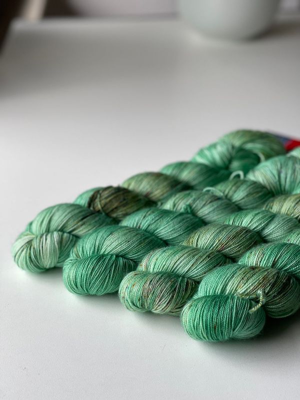 400g Merino LUXUS, edles Merino-Seide-Kaschmir-Garn, 400m/100g 400g Merino LUXUS, edles Merino-Seide-Kaschmir-Garn, 400m/100g
