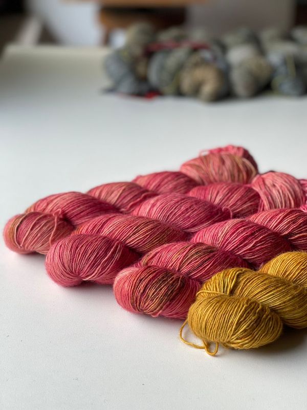 400g Trallafitti BlauGesicht, Single Garn, 400m/100g 400g Trallafitti BlauGesicht, Single Garn, 400m/100g