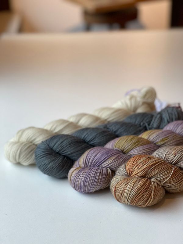 400g BlauGesicht Bei Fuß!, 425m/100g 400g BlauGesicht Bei Fuß!, 425m/100g