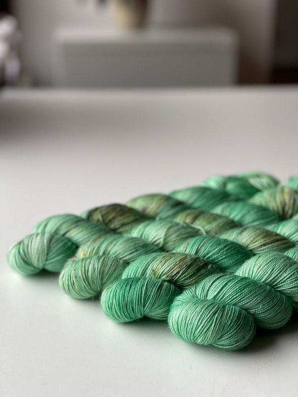 400g Merino LUXUS, edles Merino-Seide-Kaschmir-Garn, 400m/100g 400g Merino LUXUS, edles Merino-Seide-Kaschmir-Garn, 400m/100g