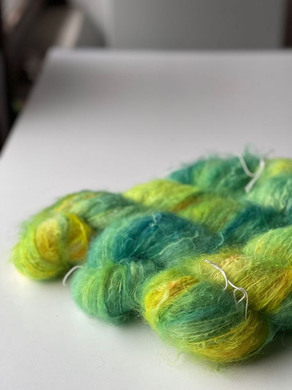 300g Kuschelmonster, 200m/100g 300g Kuschelmonster, 200m/100g