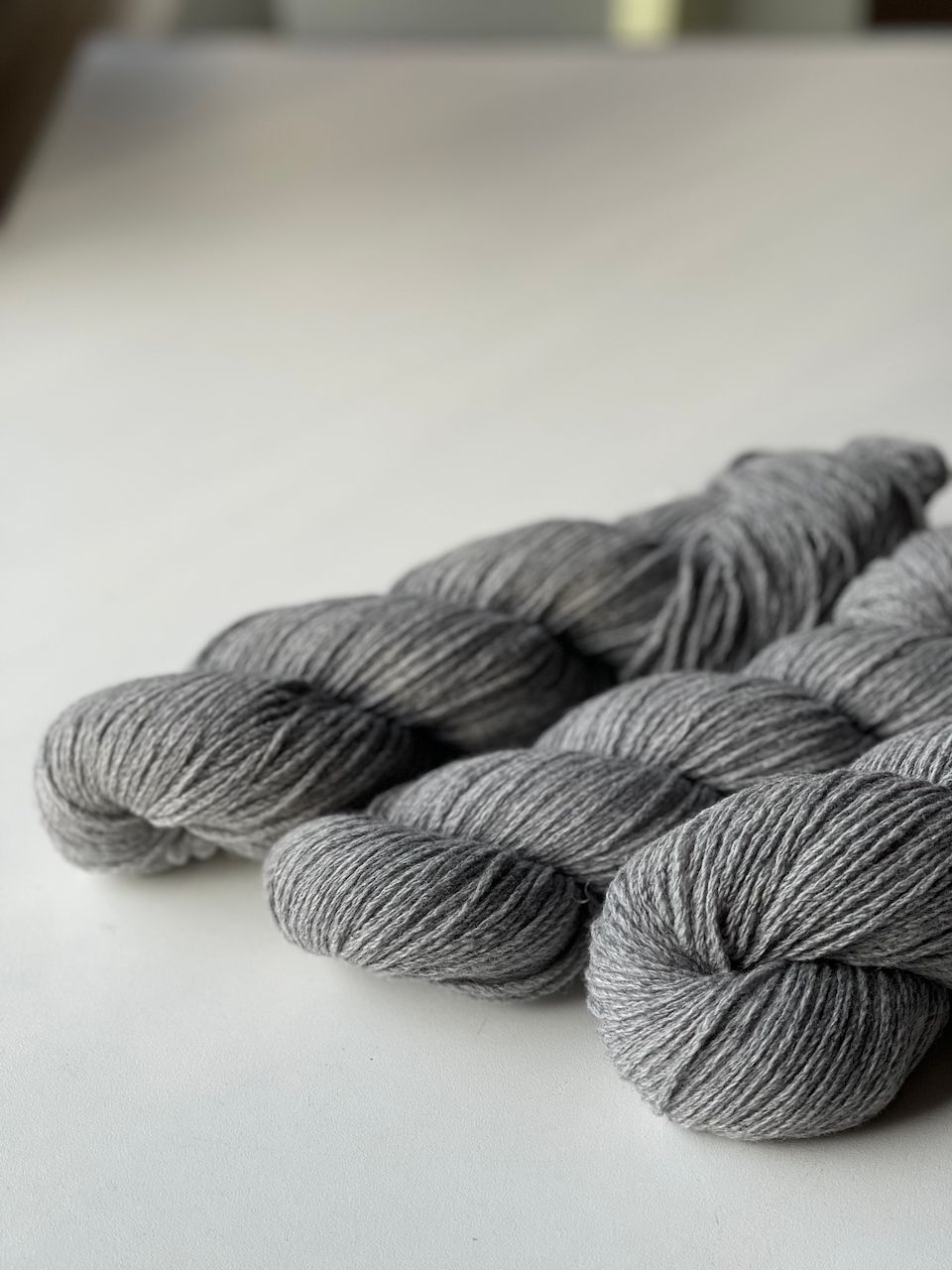 edle Rarität: 300g reines fettes Kaschmirgarn, 250m/100g,