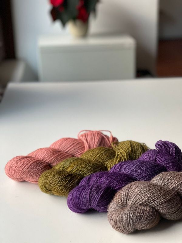 400g BlauGesicht + Mid Brown Masham, 395m/100g 400g BlauGesicht + Mid Brown Masham, 395m/100g