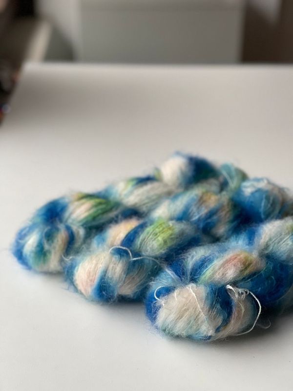 300g Kuschelmonster, 200m/100g 300g Kuschelmonster, 200m/100g