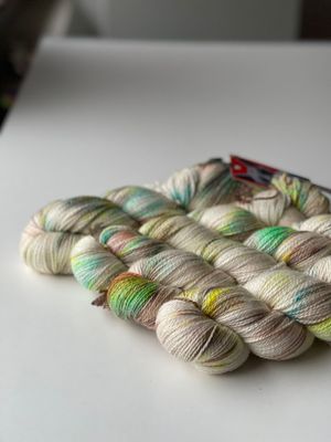 400g Unglaublicher Merino LUXUS, edles Merino-Seide-Kaschmir-Garn, 400m/100g 400g Unglaublicher Merino LUXUS, edles Merino-Seide-Kaschmir-Garn, 400m/100g