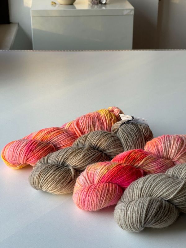 400g Rheingold Single 200 für einen Brioche Slipover von Susanne Sommer 400g Rheingold Single 200 für einen Brioche Slipover von Susanne Sommer