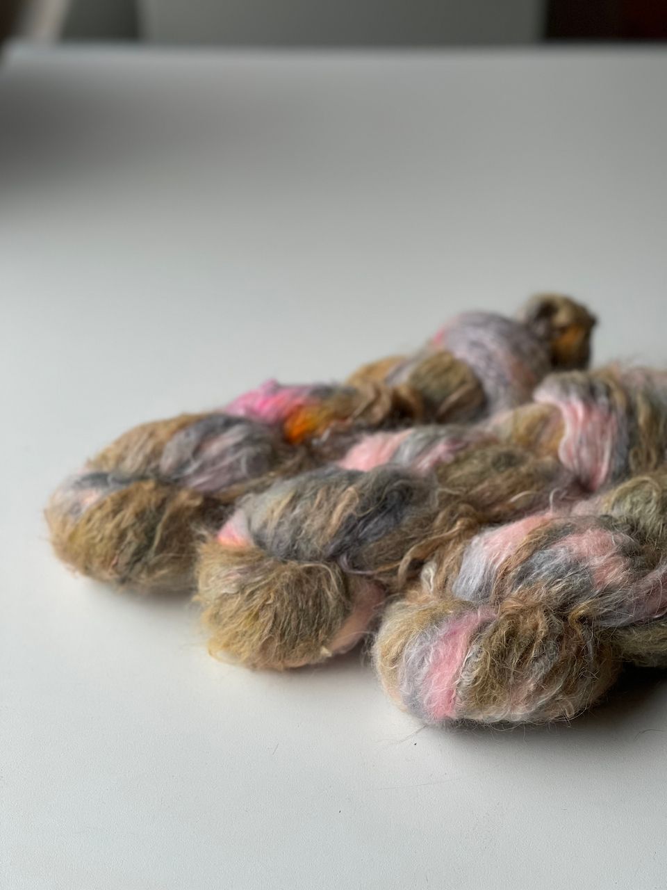 300g Prächtige Fluse, Baby Suri Alpaka /Seide Garn 225m/100g