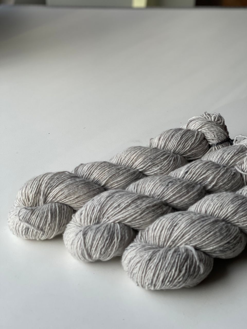 edle Rarität: 295g reines fettes Kaschmir Singlegarn, 300m/100g,