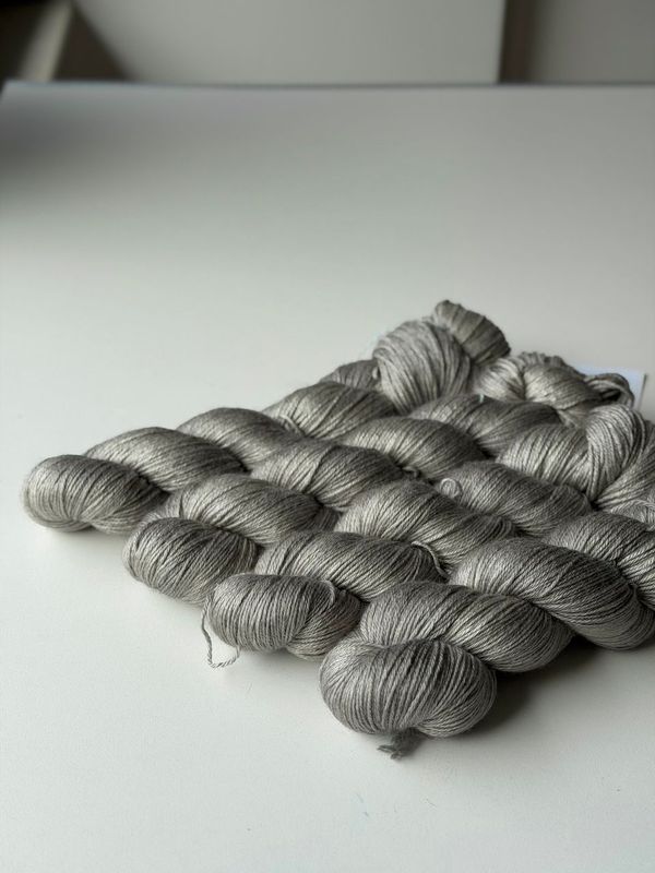 400g, 50/50, Merino und Seide, 400m/100g 400g, 50/50, Merino und Seide, 400m/100g