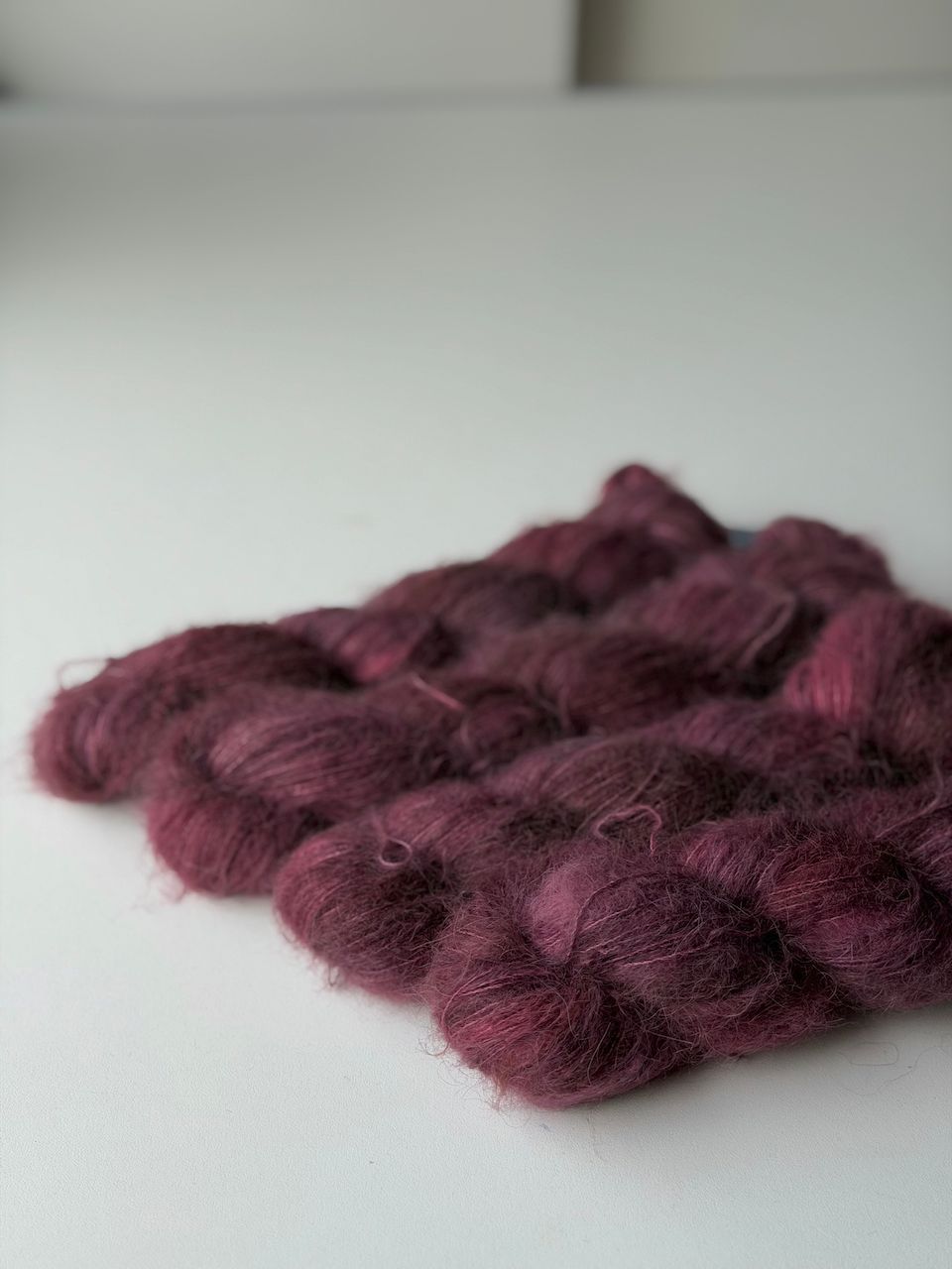 4 x 50 g Fluse 800, Baby Suri Alpaka /Seide Garn 400m/50g