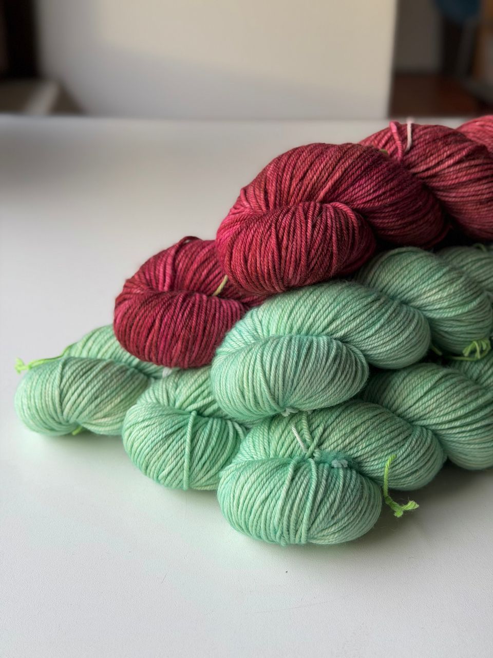 6 x 115g GEMÜTLICH, weiches, knuffiges Merino ,High Twist, 162m/100g