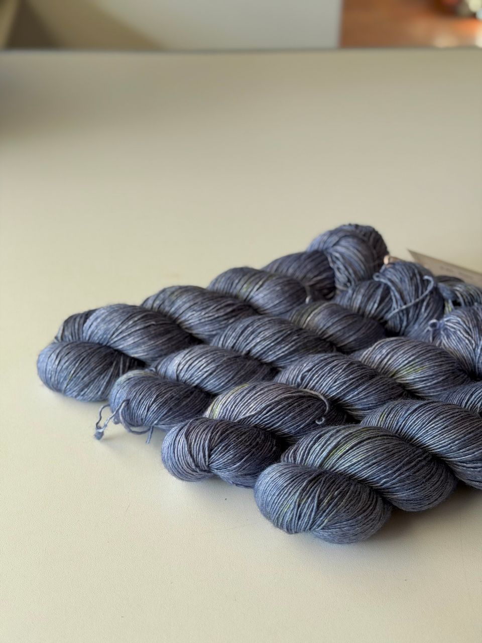 400g Trallafitti mit Seide, Single Garn, 400/100g 400g Trallafitti mit Seide, Single Garn, 400/100g