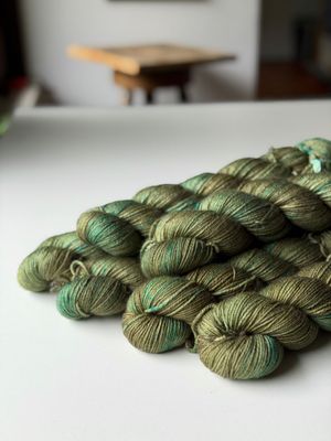 6 x 115g = 690g BlauGesicht DICK und LUXURIÖS, edles BFL-Seide-Kaschmir-Garn 200m/100g