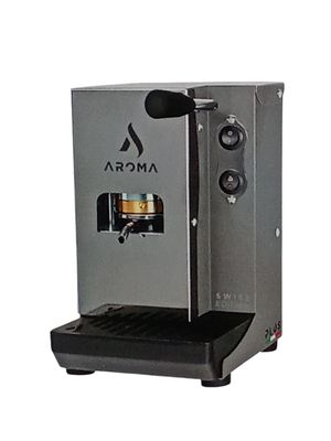 Il buono regalo di KafiBlitz.shop Il buono regalo di KafiBlitz.shop – Il piacere perfetto a casa con le cialde per macchine da caffè Espresso E.S.E.

Per gli amanti del caffè che desiderano gustare l'inconfondibile sapore di un espresso di alta qualità anche a casa, KafiBlitz.shop offre la soluzione ideale: buoni regalo per cialde di espresso e macchine E.S.E. Questi buoni sono il regalo perfetto per chi apprezza la comodità e il gusto pieno dell'espresso tradizionale, direttamente nel comfort della propria casa.

Perché scegliere un buono regalo di KafiBlitz.shop?
Ampia selezione di cialde per espresso: Con un buono regalo di KafiBlitz.shop, il destinatario ha accesso a una vasta gamma di cialde per espresso, progettate specificamente per le macchine E.S.E. (Easy Serving Espresso). Queste cialde sono rinomate per la loro qualità e praticità, permettendo di preparare un espresso perfetto in pochi secondi. Le cialde sono pre-dosate e confezionate singolarmente per preservare freschezza e aroma – l'ideale per chi vuole godere dell'autentico piacere dell'espresso a casa.