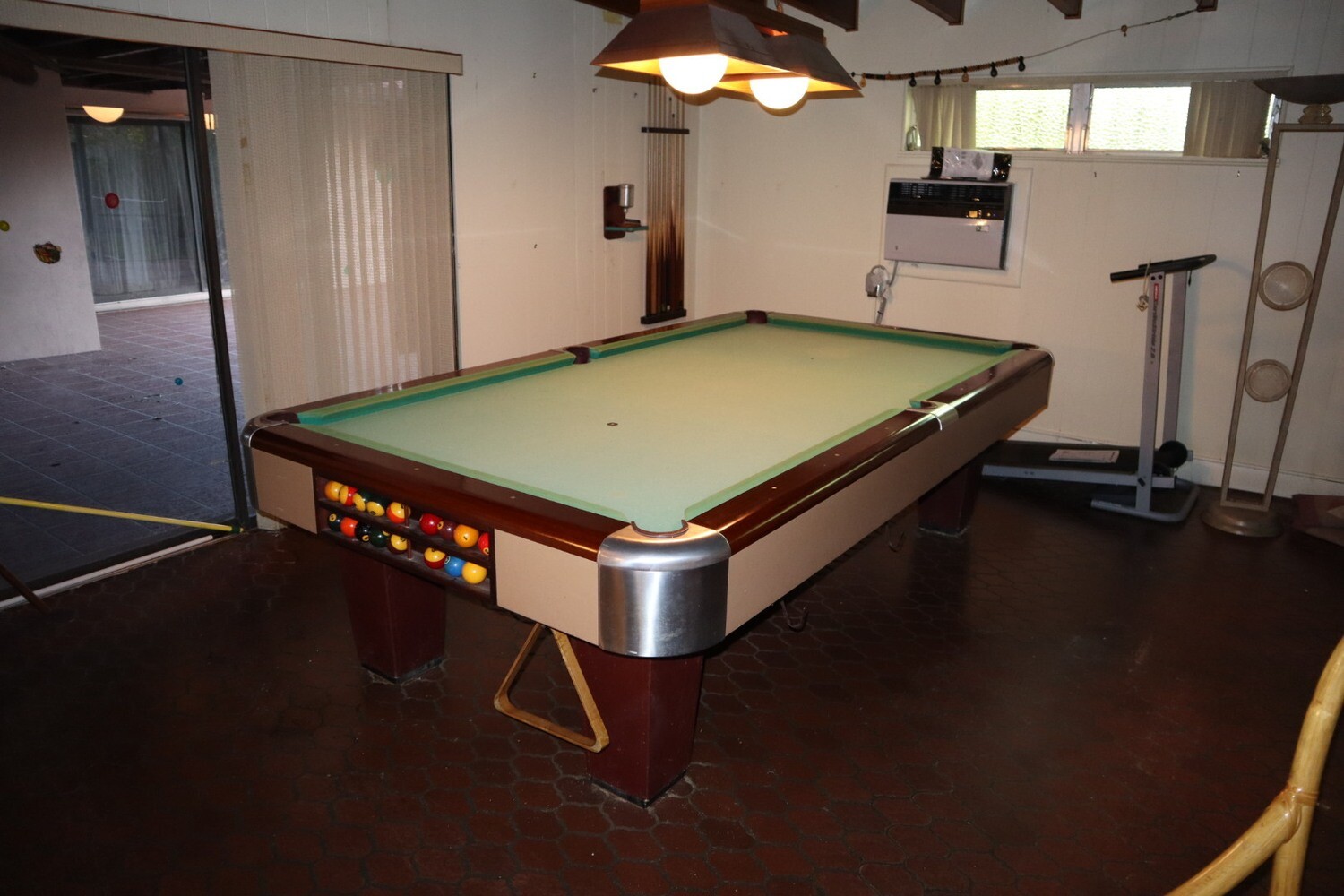 Vintage Brunswick 9' Sport King