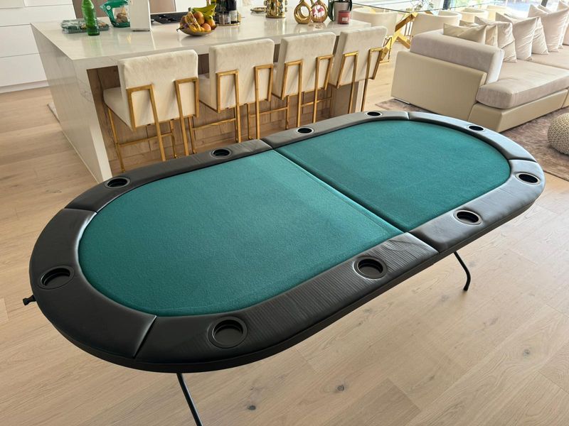 Fat Cat Folding Texas Holdem Poker Table
