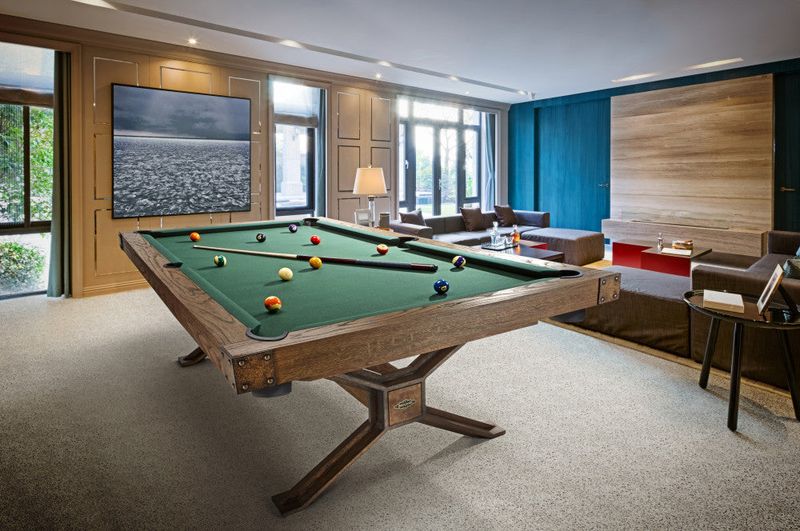 batch1-dameron-8-foot-pool-table__nutmeg_2.jpg